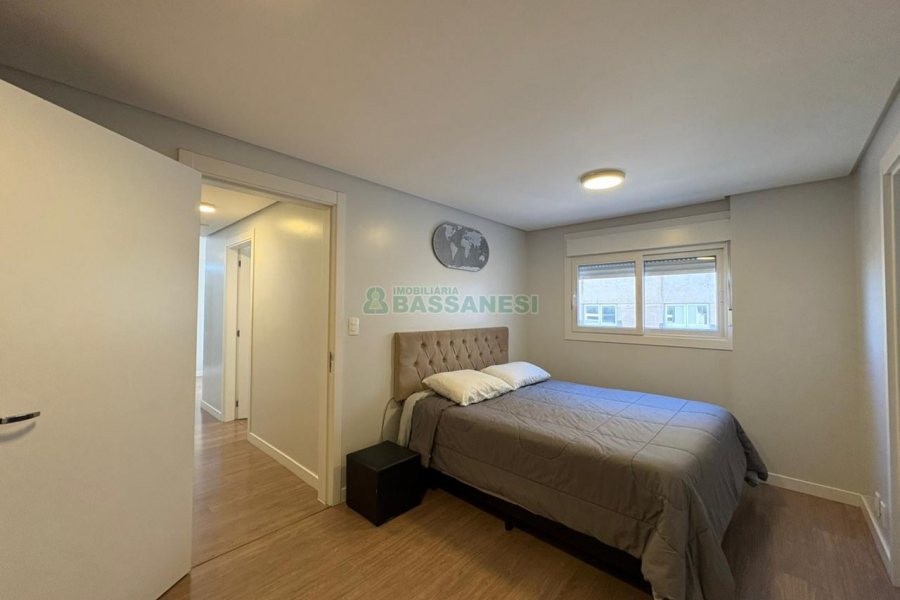 Apto Mobiliado com 65m², 2 dormitórios, 1 vaga, no bairro Villagio Iguatemi em Caxias do Sul para Alugar