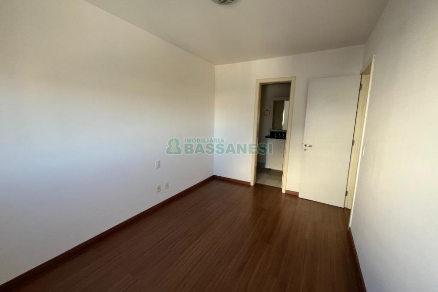 Apartamento com 80m², 2 dormitórios, 2 vagas, no bairro Santa Catarina em Caxias do Sul para Alugar