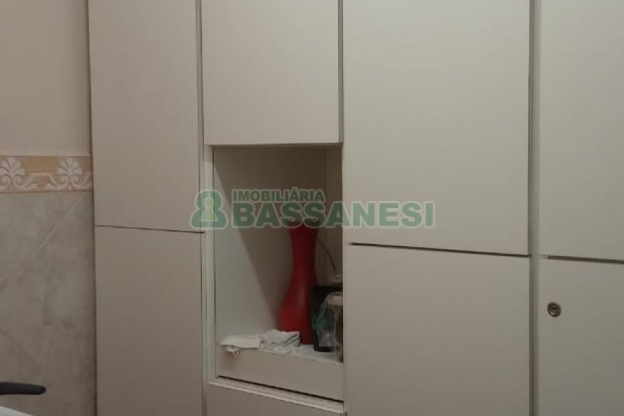 Sala com 42m², no bairro Centro em Caxias do Sul para Comprar
