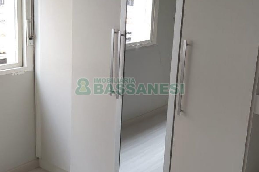 Apartamento com 92m², 3 dormitórios, 1 vaga, no bairro Colina Sorriso em Caxias do Sul para Alugar