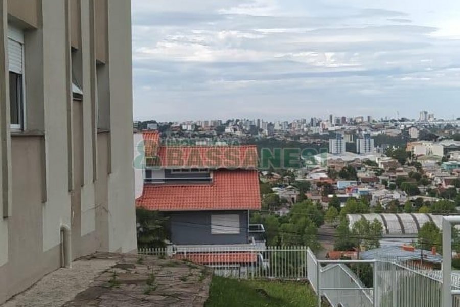 Apartamento com 92m², 3 dormitórios, 1 vaga, no bairro Colina Sorriso em Caxias do Sul para Alugar