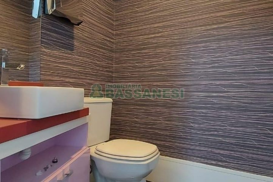 Sala Mobiliada com 97m², no bairro Panazzolo em Caxias do Sul para Comprar