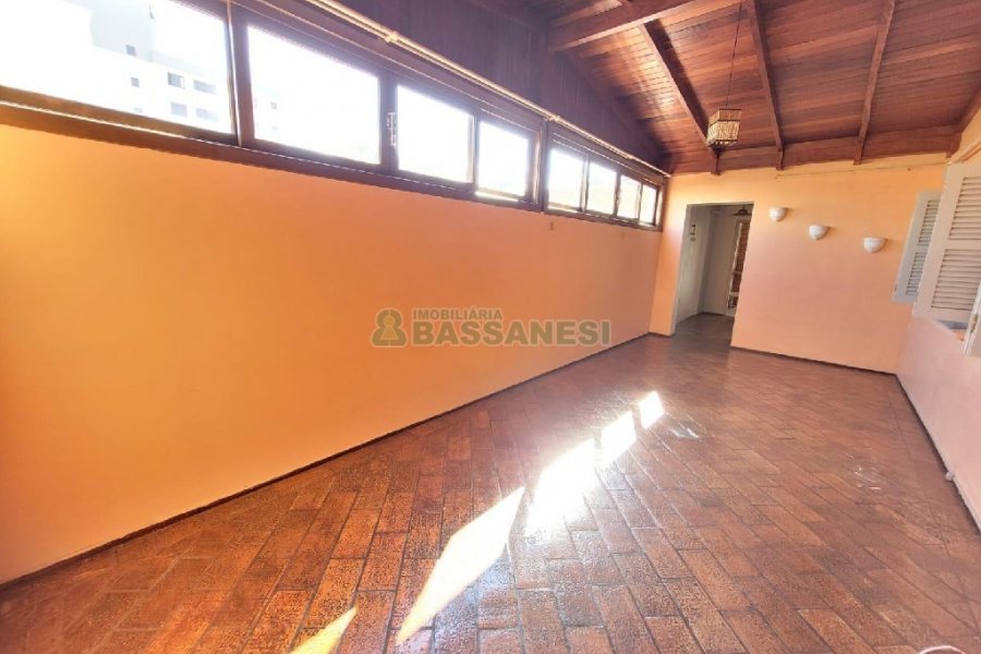 Apto Mobiliado com 207m², 4 dormitórios, 3 vagas, no bairro Rio Branco em Caxias do Sul para Alugar ou Comprar