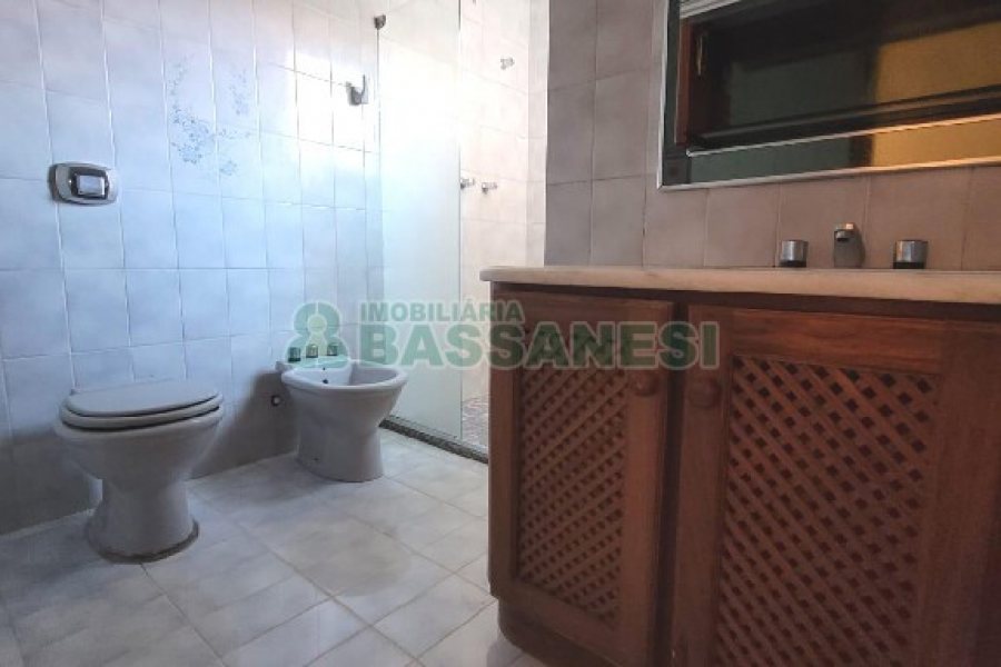 Apto Mobiliado com 207m², 4 dormitórios, 3 vagas, no bairro Rio Branco em Caxias do Sul para Alugar ou Comprar