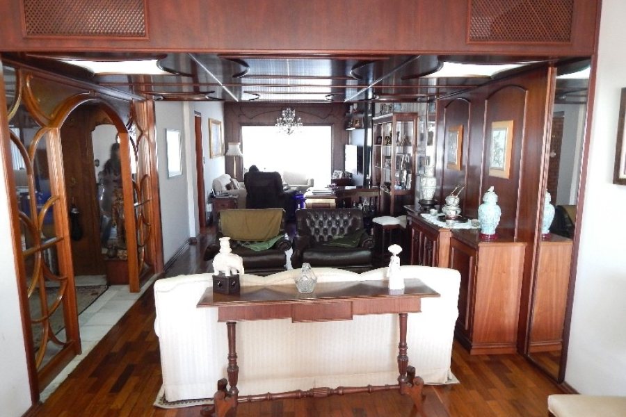 Apto Mobiliado com 260m², 4 dormitórios, 2 vagas, no bairro Centro em Caxias do Sul para Alugar ou Comprar