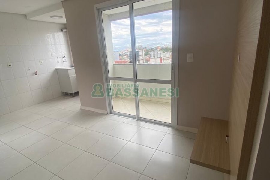 Apartamento com 42m², 1 dormitório, 1 vaga, no bairro Petrópolis em Caxias do Sul para Alugar