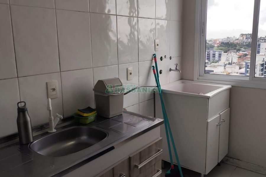 Apartamento com 42m², 1 dormitório, 1 vaga, no bairro Petrópolis em Caxias do Sul para Alugar