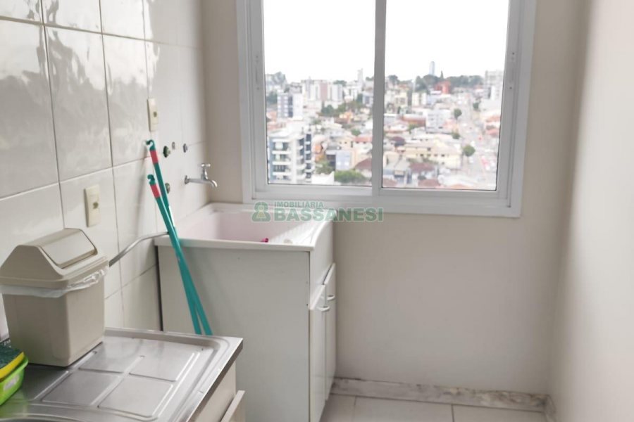 Apartamento com 42m², 1 dormitório, 1 vaga, no bairro Petrópolis em Caxias do Sul para Alugar