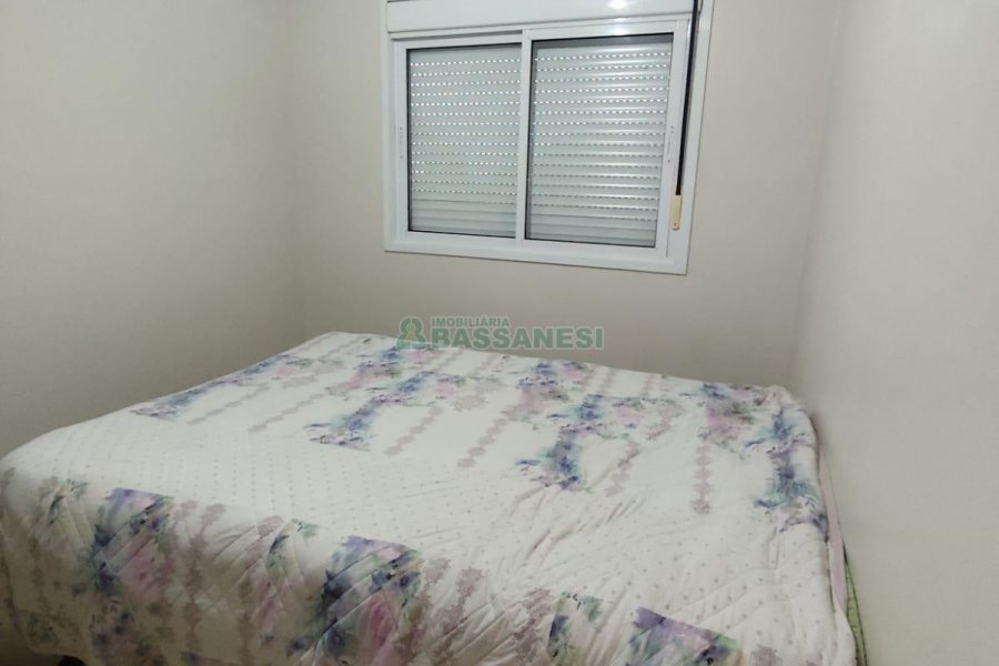 Apartamento com 42m², 1 dormitório, 1 vaga, no bairro Petrópolis em Caxias do Sul para Alugar