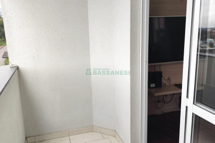 Apartamento com 42m², 1 dormitório, 1 vaga, no bairro Petrópolis em Caxias do Sul para Alugar
