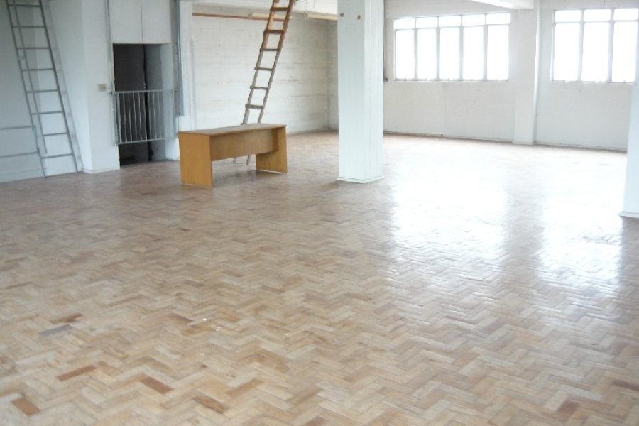 Loja com 1020m², 8 vagas, no bairro Centro em Caxias do Sul para Alugar ou Comprar