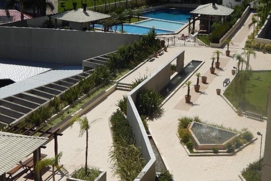 Apartamento com 72m², 3 dormitórios, 2 vagas, no bairro Santa Catarina em Caxias do Sul para Comprar