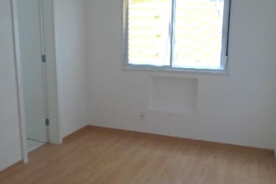 Apartamento com 72m², 3 dormitórios, 2 vagas, no bairro Santa Catarina em Caxias do Sul para Comprar