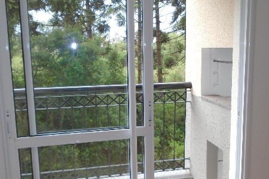 Apartamento com 72m², 3 dormitórios, 2 vagas, no bairro Santa Catarina em Caxias do Sul para Comprar