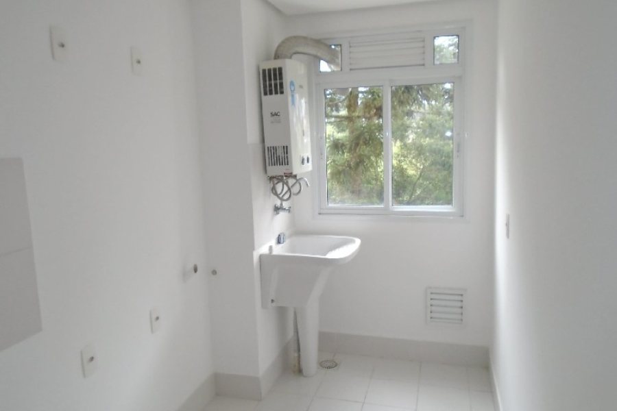 Apartamento com 72m², 3 dormitórios, 2 vagas, no bairro Santa Catarina em Caxias do Sul para Comprar