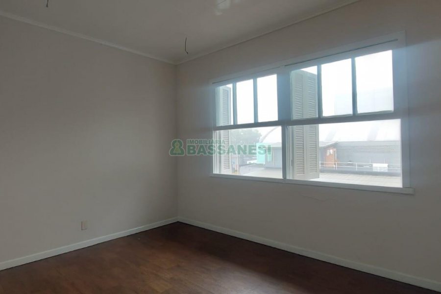 Loja com 120m², no bairro Centro em Caxias do Sul para Alugar