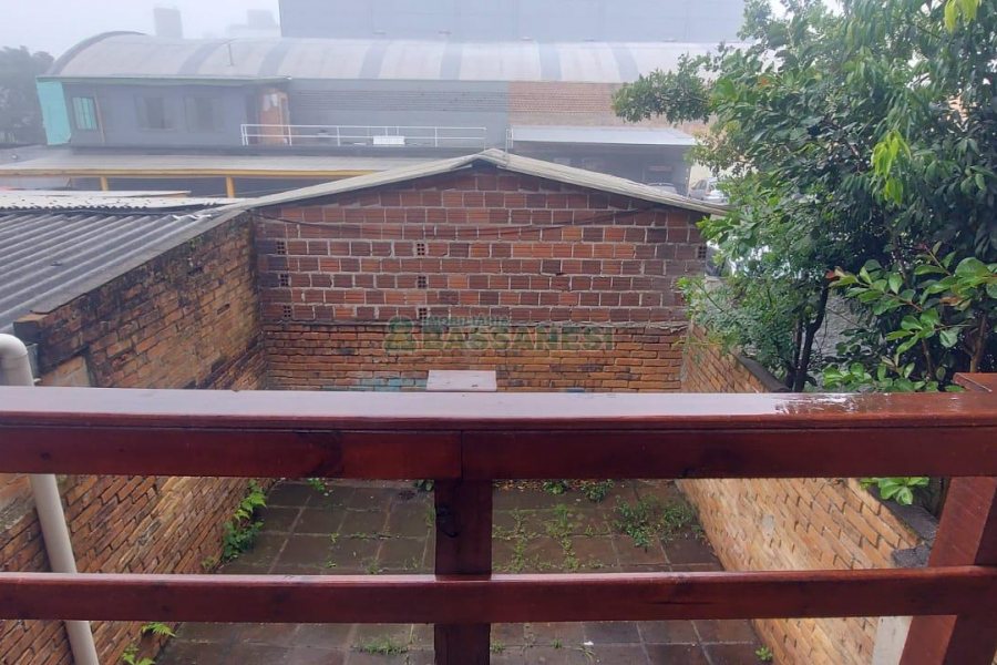 Loja com 120m², no bairro Centro em Caxias do Sul para Alugar