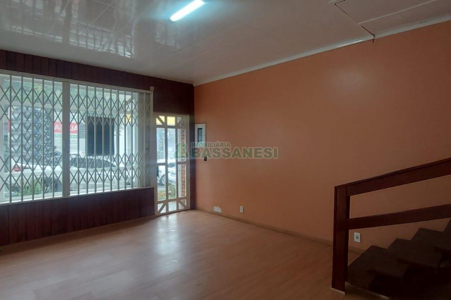 Loja com 120m², no bairro Centro em Caxias do Sul para Alugar