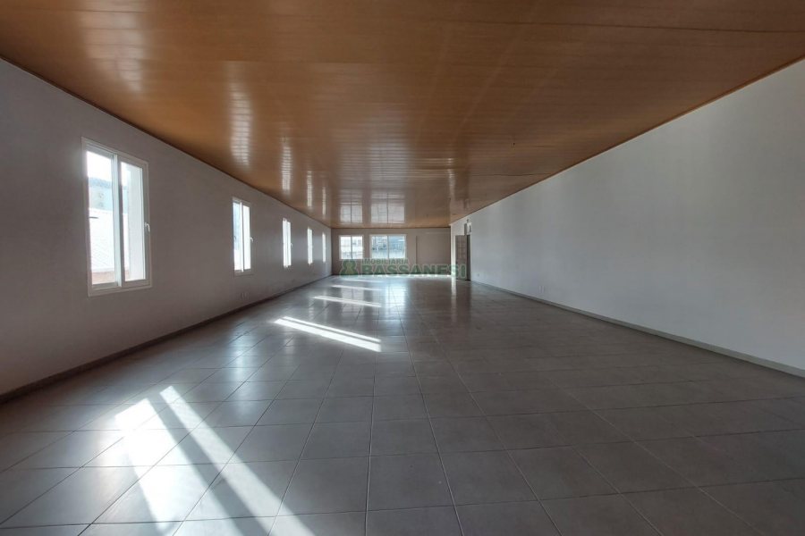 Sala com 208m², no bairro Centro em Caxias do Sul para Alugar