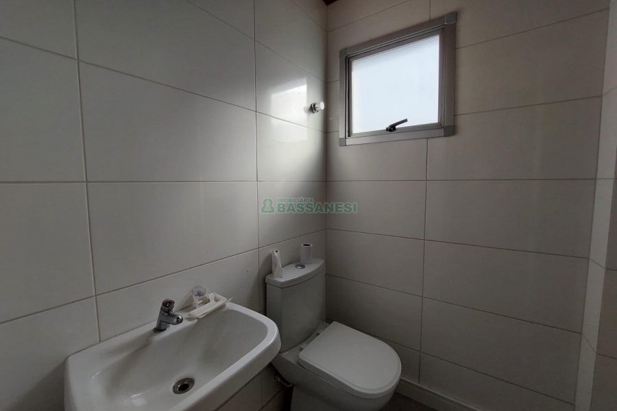 Sala com 208m², no bairro Centro em Caxias do Sul para Alugar