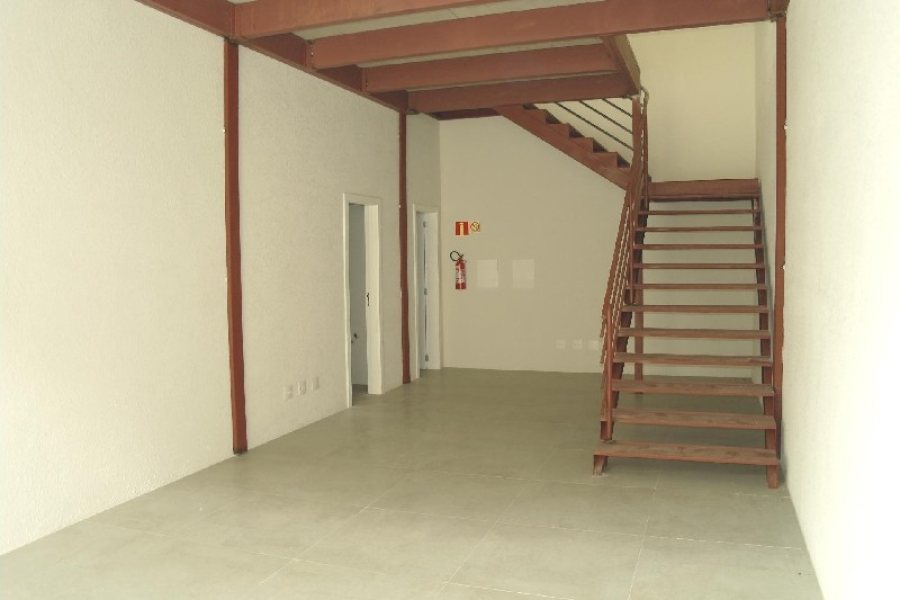 Loja com 120m², no bairro Centro em Caxias do Sul para Comprar