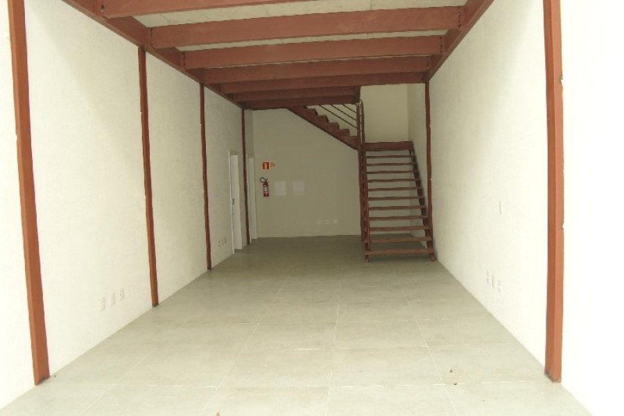 Loja com 120m², no bairro Centro em Caxias do Sul para Comprar