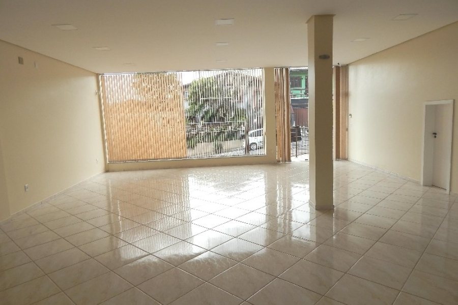 Loja com 165m², no bairro Kayser em Caxias do Sul para Alugar