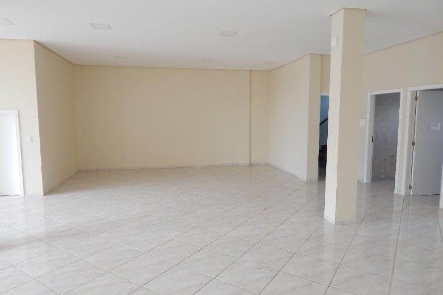 Loja com 165m², no bairro Kayser em Caxias do Sul para Alugar