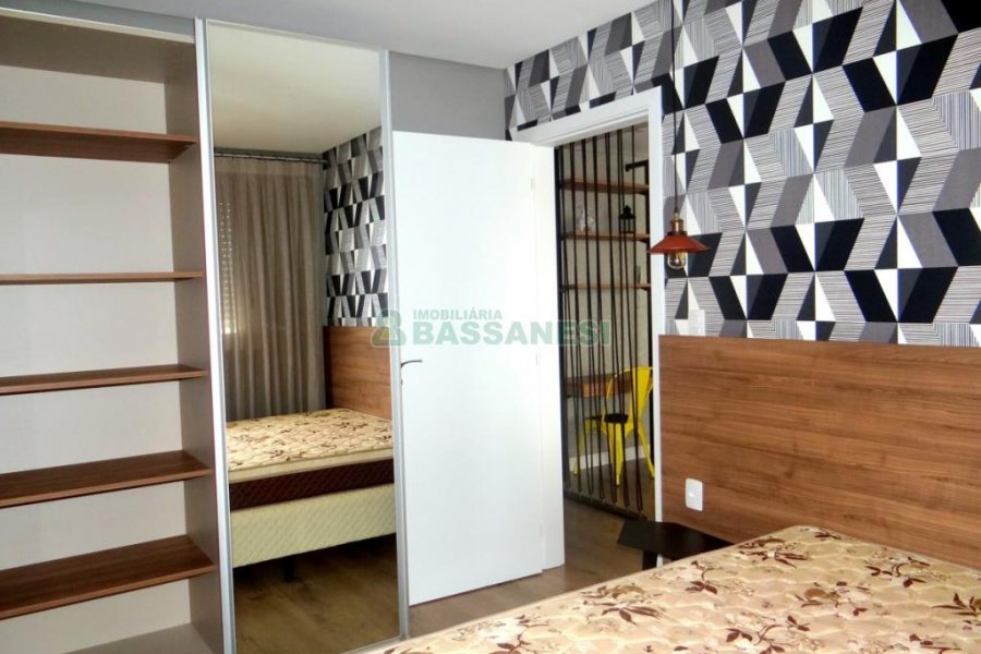 Apto Mobiliado com 46m², 1 dormitório, 1 vaga, no bairro Lourdes em Caxias do Sul para Alugar