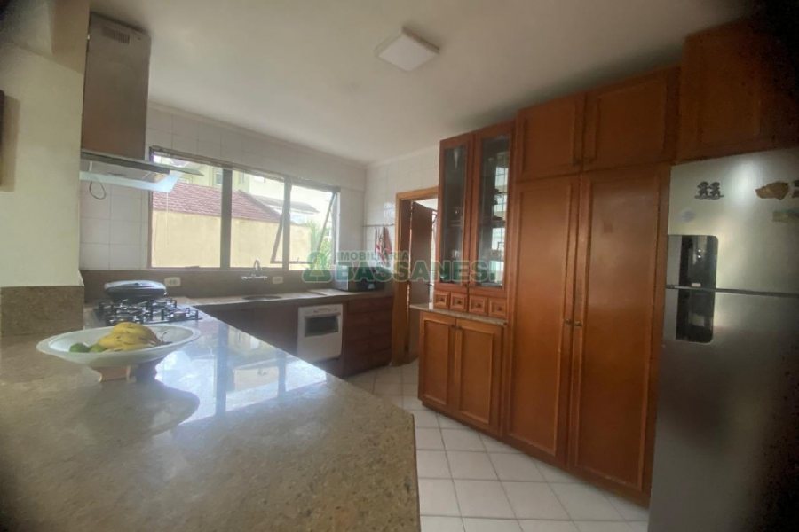 Apto Mobiliado com 135m², 2 dormitórios, 2 vagas, no bairro Colina Sorriso em Caxias do Sul para Comprar