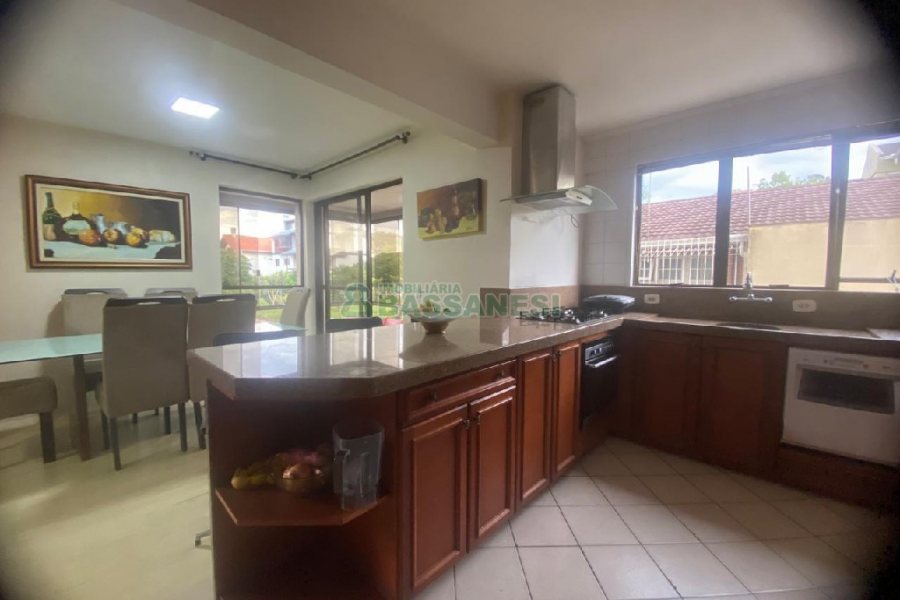 Apto Mobiliado com 135m², 2 dormitórios, 2 vagas, no bairro Colina Sorriso em Caxias do Sul para Comprar