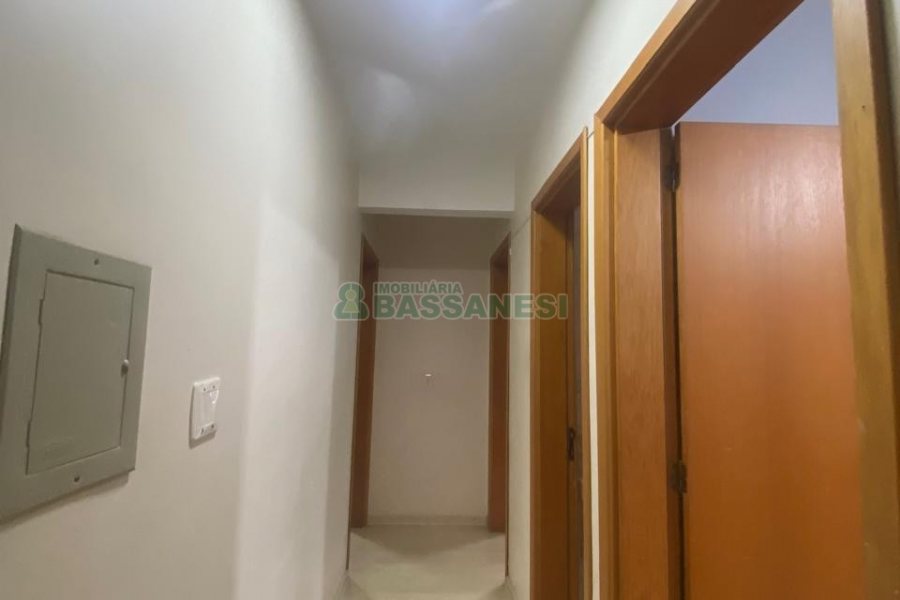 Apto Mobiliado com 135m², 2 dormitórios, 2 vagas, no bairro Colina Sorriso em Caxias do Sul para Comprar