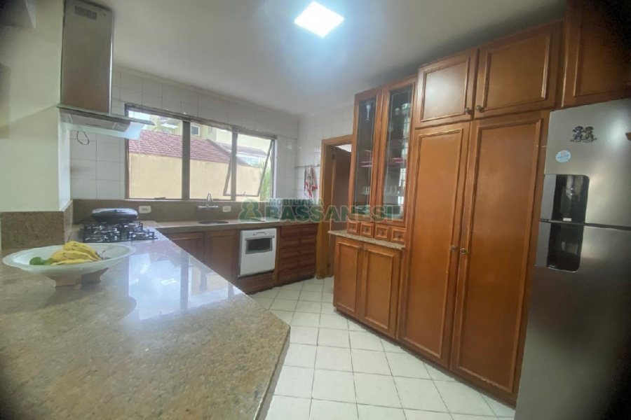 Apto Mobiliado com 135m², 2 dormitórios, 2 vagas, no bairro Colina Sorriso em Caxias do Sul para Comprar