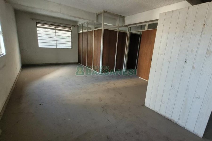 Sala com 112m², no bairro Centro em Caxias do Sul para Alugar