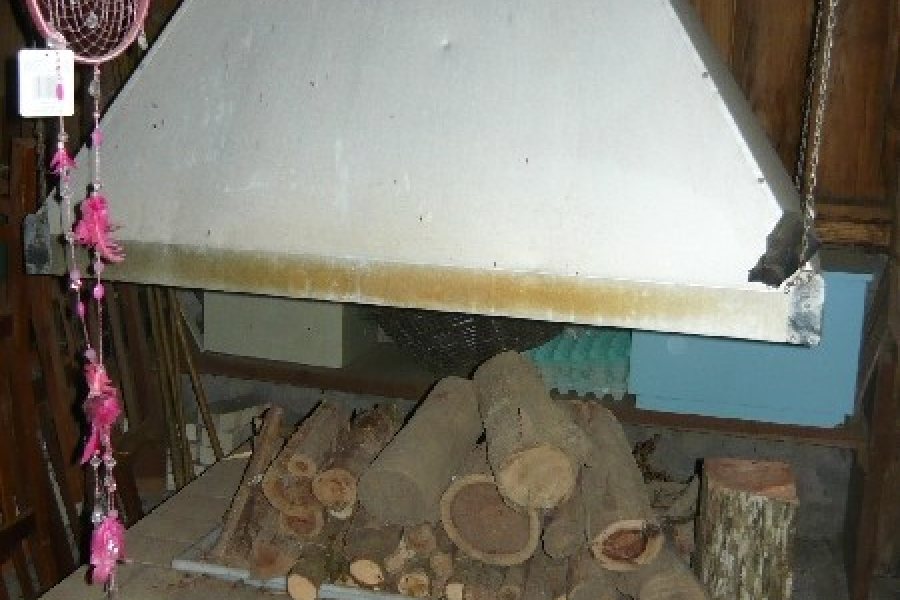 Chácara com 100m², 2 dormitórios, 1 vaga, no bairro Nossa Senhora da Saúde em Caxias do Sul para Comprar