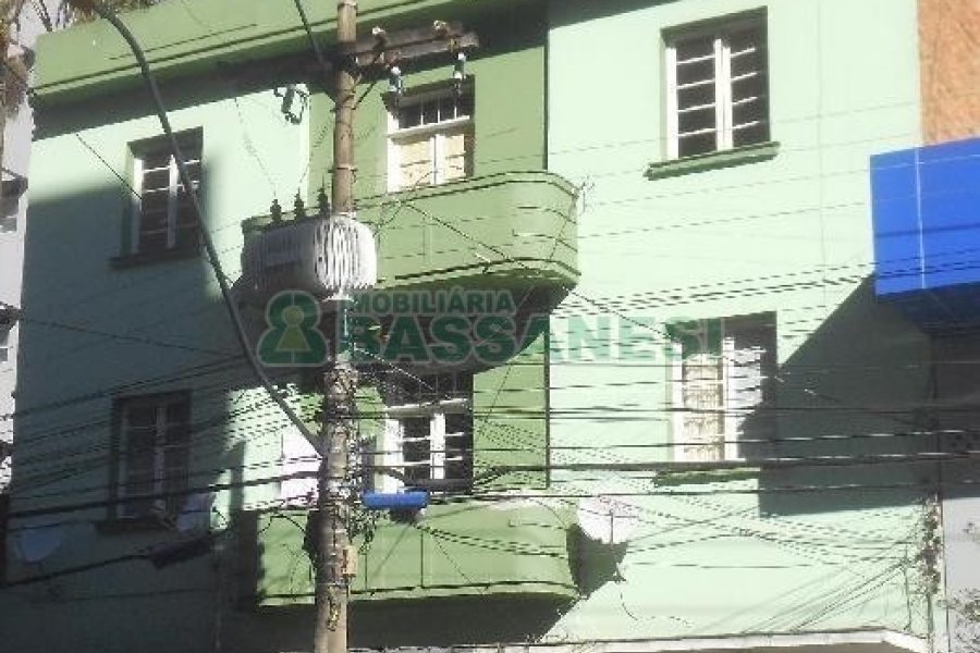 Apartamento com 60m², 3 dormitórios, no bairro Centro em Caxias do Sul para Alugar