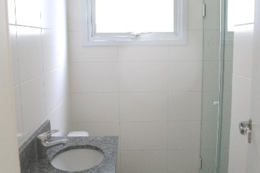 Apartamento com 73m², 2 dormitórios, 1 vaga, no bairro São Pelegrino em Caxias do Sul para Alugar