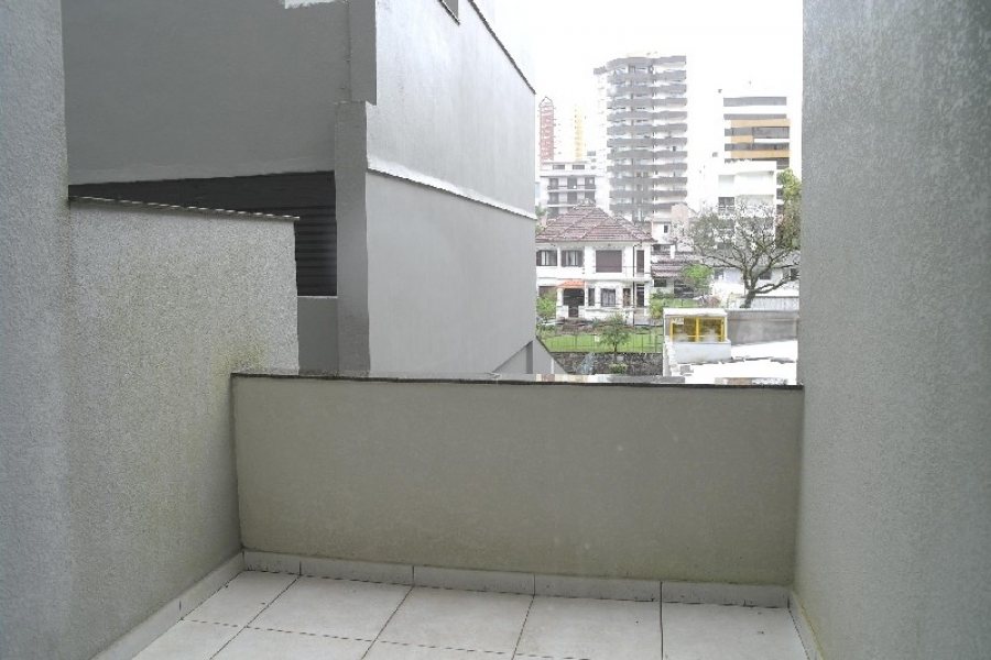 Apartamento com 73m², 2 dormitórios, 1 vaga, no bairro São Pelegrino em Caxias do Sul para Alugar