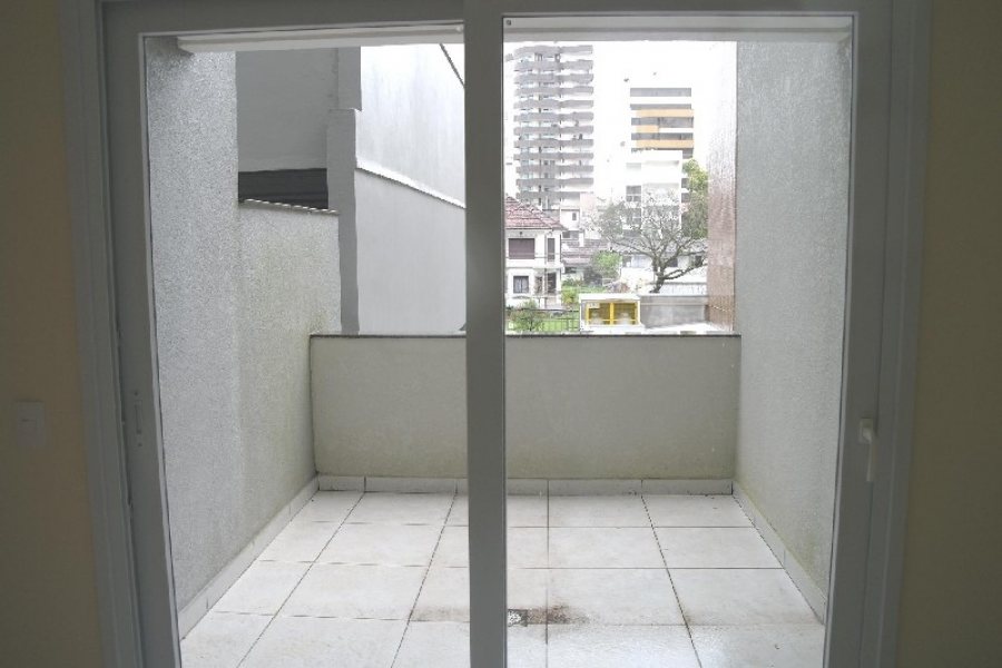 Apartamento com 73m², 2 dormitórios, 1 vaga, no bairro São Pelegrino em Caxias do Sul para Alugar