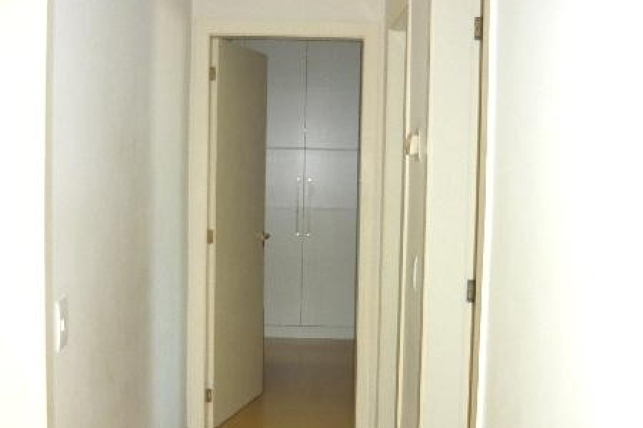 Apto Mobiliado com 85m², 2 dormitórios, 1 vaga, no bairro Centro em Caxias do Sul para Alugar