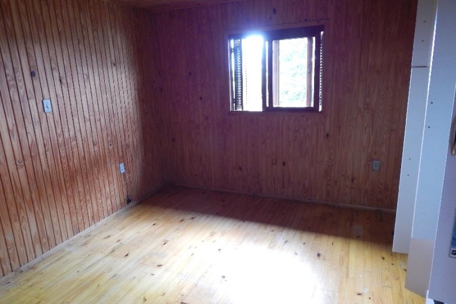 Casa com 123m², 3 dormitórios, no bairro Diamantino em Caxias do Sul para Comprar