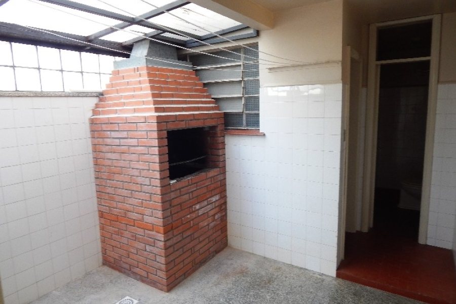 Apartamento com 112m², 3 dormitórios, 1 vaga, no bairro São Pelegrino em Caxias do Sul para Comprar