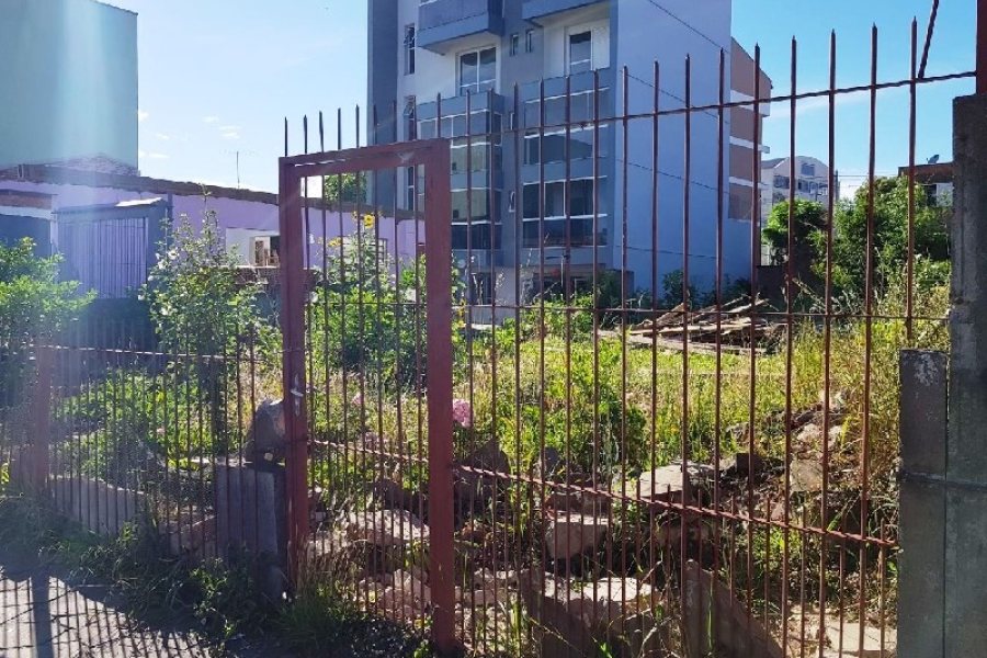 Terreno, no bairro Rio Branco em Caxias do Sul para Comprar