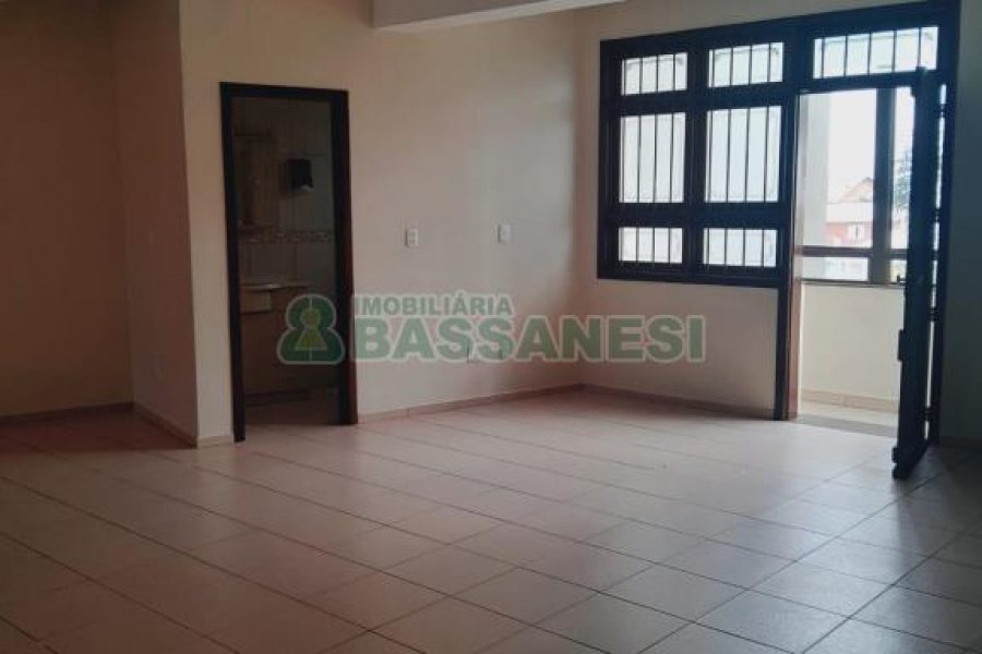 Loja com 169m², no bairro Rio Branco em Caxias do Sul para Alugar