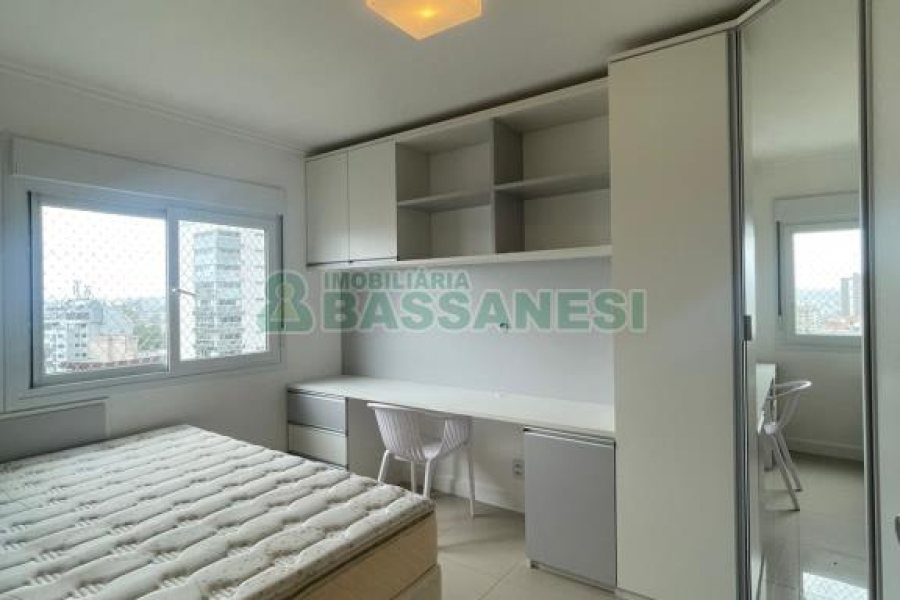 Apto Mobiliado com 90m², 3 dormitórios, 2 vagas, no bairro Madureira em Caxias do Sul para Alugar
