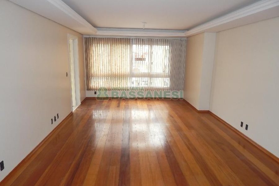 Apartamento com 130m², 3 dormitórios, 3 vagas, no bairro São Pelegrino em Caxias do Sul para Comprar