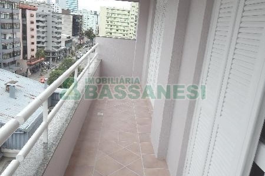 Apartamento com 130m², 3 dormitórios, 3 vagas, no bairro São Pelegrino em Caxias do Sul para Comprar