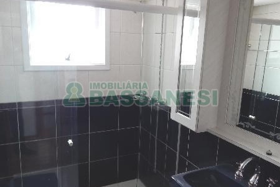 Apartamento com 130m², 3 dormitórios, 3 vagas, no bairro São Pelegrino em Caxias do Sul para Comprar