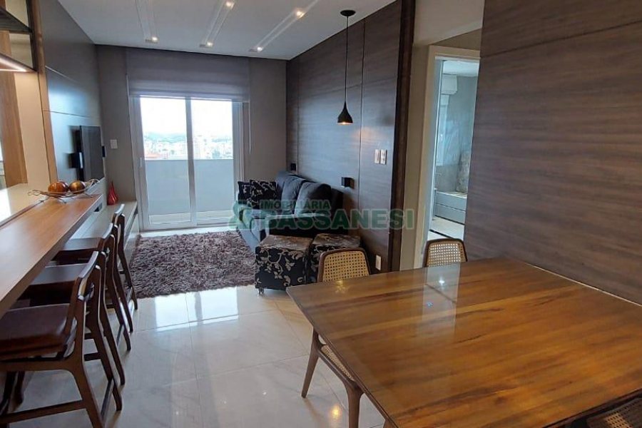 Apto Mobiliado com 80m², 2 dormitórios, 2 vagas, no bairro Madureira em Caxias do Sul para Alugar