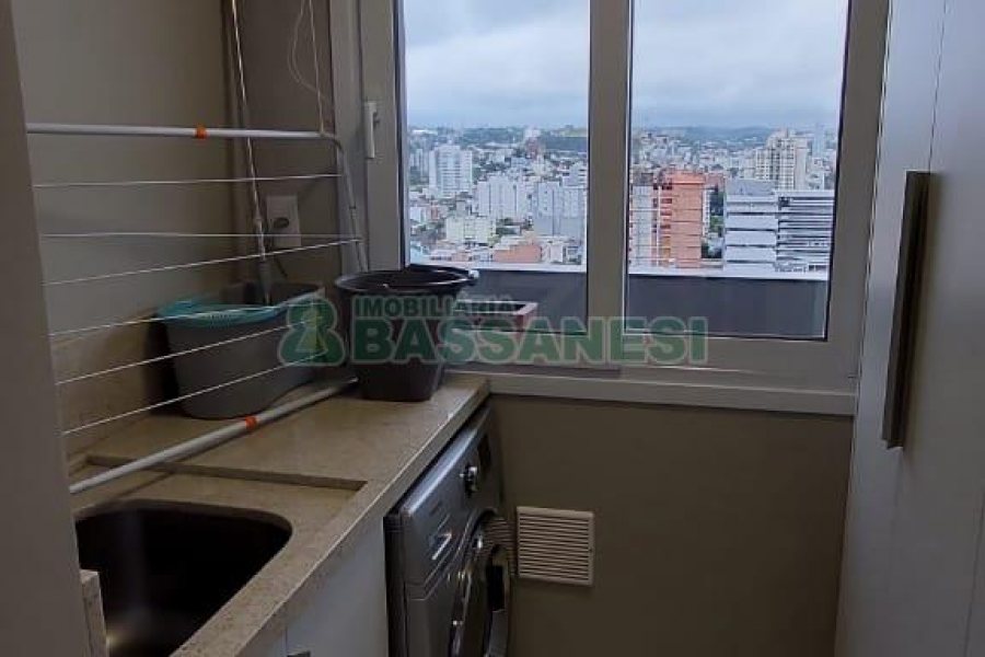 Apto Mobiliado com 80m², 2 dormitórios, 2 vagas, no bairro Madureira em Caxias do Sul para Alugar